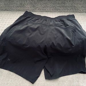 Men’s Lululemon Pace Breaker Short 7" with Liner